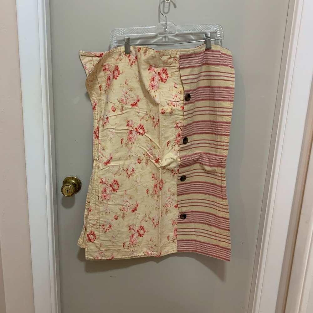 Dockers pillow shams